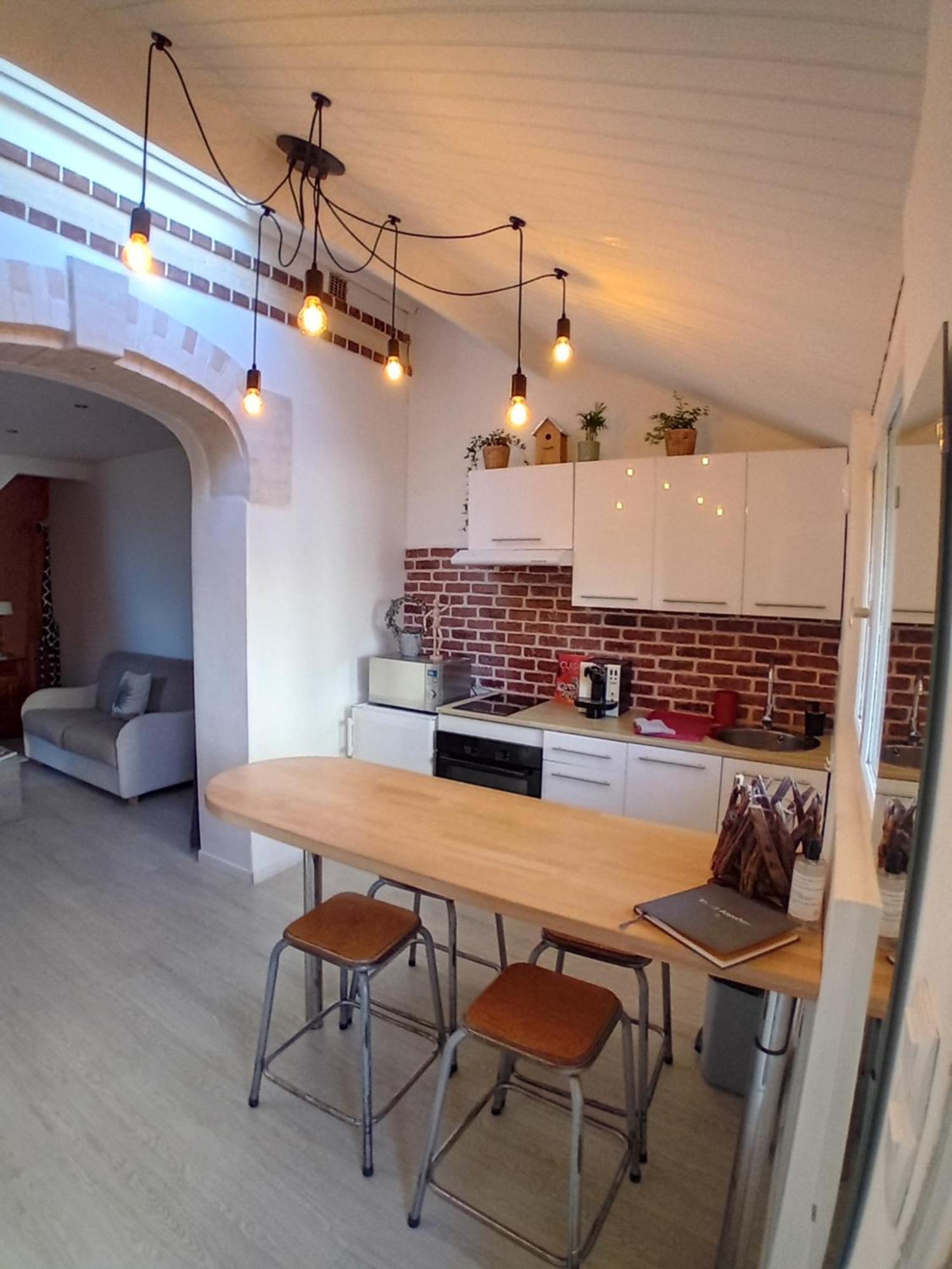 Les Etapes Chartraines Parking Wifi Jaccuzi Apartment Chartres